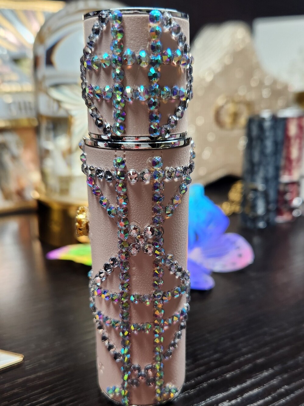 Dior Embellished Atomizer - Picture 12 of 15
